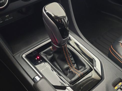 Used 2023 Subaru Crosstrek 2.5i Limited image 37