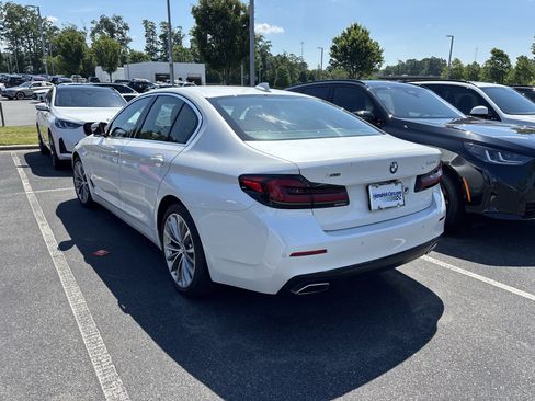 Certified 2023 BMW 530i xDrive w/ Premium Package AWD/4WD image 17