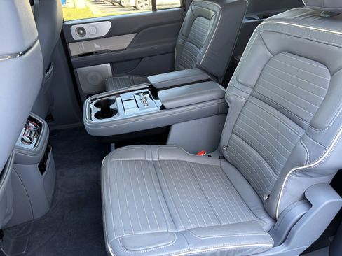 Used 2021 Lincoln Navigator L Black Label AWD/4WD image 9