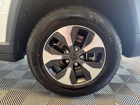Used 2022 Jeep Grand Cherokee Limited 4xe AWD/4WD image 8