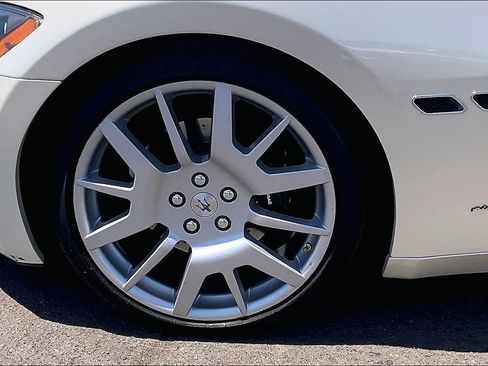 Used 2009 Maserati GranTurismo Coupe RWD image 17