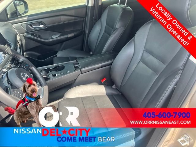 Used 2024 Nissan Rogue SL w/ SL Premium Package FWD image 14