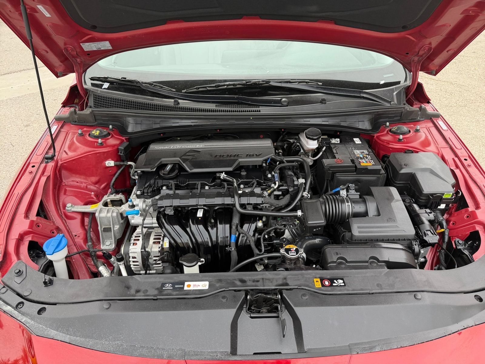 Used 2025 Hyundai Elantra Limited FWD image 33