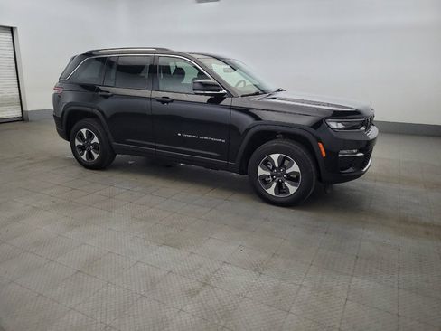Used 2022 Jeep Grand Cherokee Limited 4xe w/ Luxury Tech Group II AWD/4WD image 11