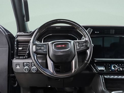 Used 2025 GMC Sierra 2500 AT4 w/ AT4 Premium Plus Package image 9