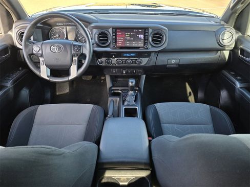 Used 2021 Toyota Tacoma TRD Off-Road image 19