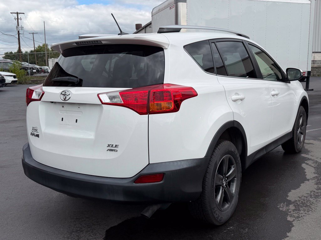 Used 2015 Toyota RAV4 XLE AWD/4WD image 24