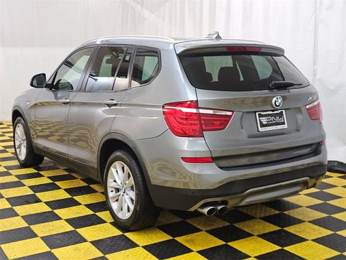 Used 2017 BMW X3 sDrive28i image 5