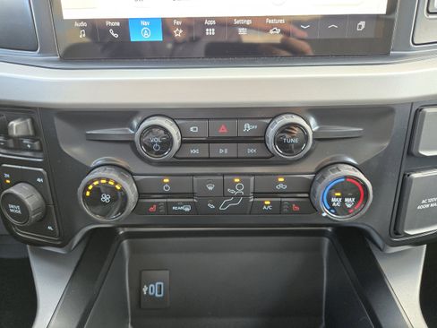 New 2026 Ford F350 XLT w/ XLT Premium Package AWD/4WD image 21