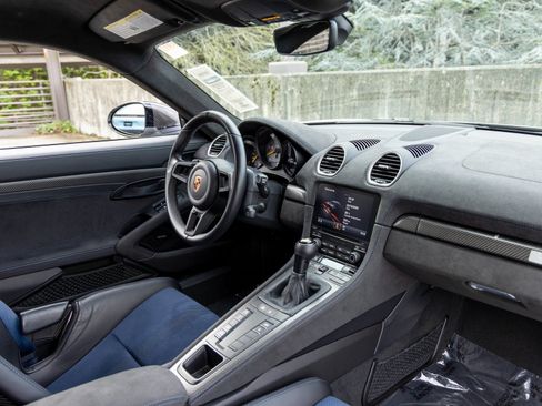 Certified 2023 Porsche 718 Cayman GT4 RS RWD image 54