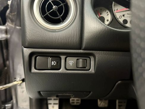 Used 2004 MAZDA MX-5 Miata MAZDASPEED RWD image 18