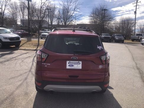 Used 2018 Ford Escape SEL image 4