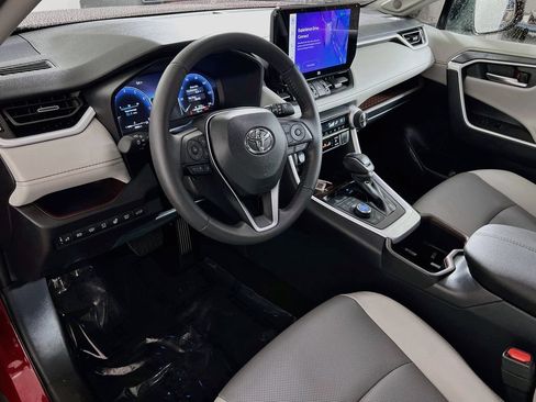 Certified 2025 Toyota RAV4 Limited w/ Advanced Technology Package AWD/4WD image 9