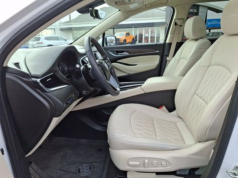 Certified 2024 Buick Enclave Avenir w/ Avenir Technology Package image 15