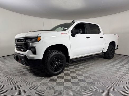 Used 2023 Chevrolet Silverado 1500 LT Trail Boss w/ Protection Package image 4