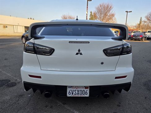 Used 2011 Mitsubishi Lancer Evolution GSR image 9