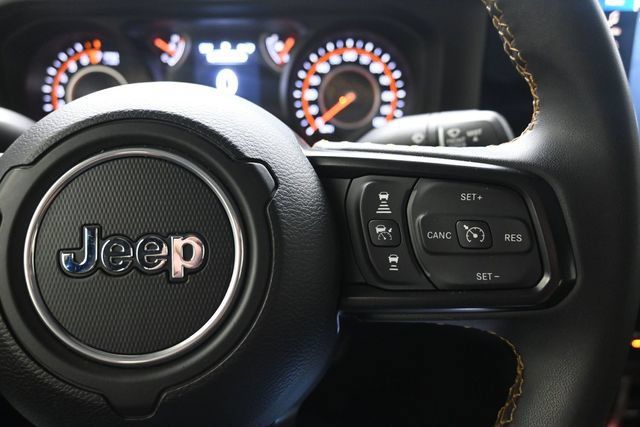 Used 2024 Jeep Gladiator Sport AWD/4WD image 25
