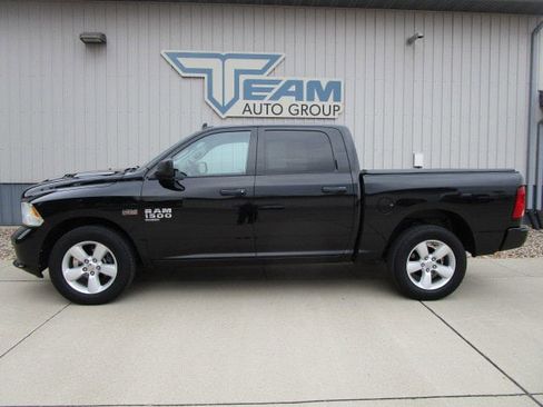 Used 2021 RAM 1500 Express w/ Wheel & Sound Group image 4