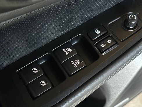 Used 2016 Subaru Outback 2.5i Limited image 14