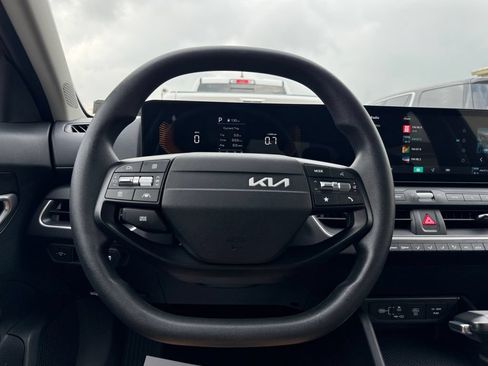 Certified 2025 Kia K4 FWD image 15