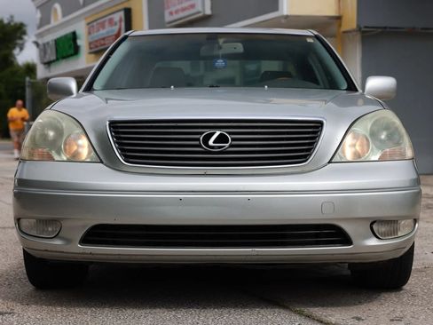 Used 2003 Lexus LS 430 RWD image 10