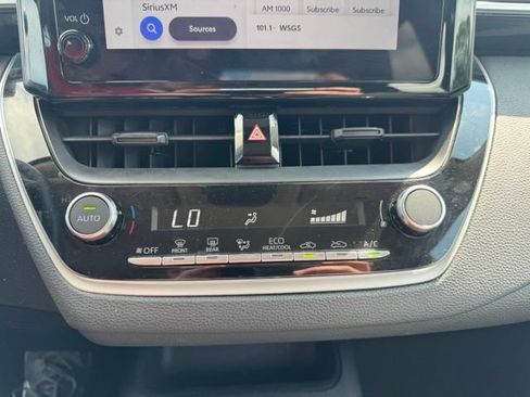 Used 2024 Toyota Corolla LE FWD image 23