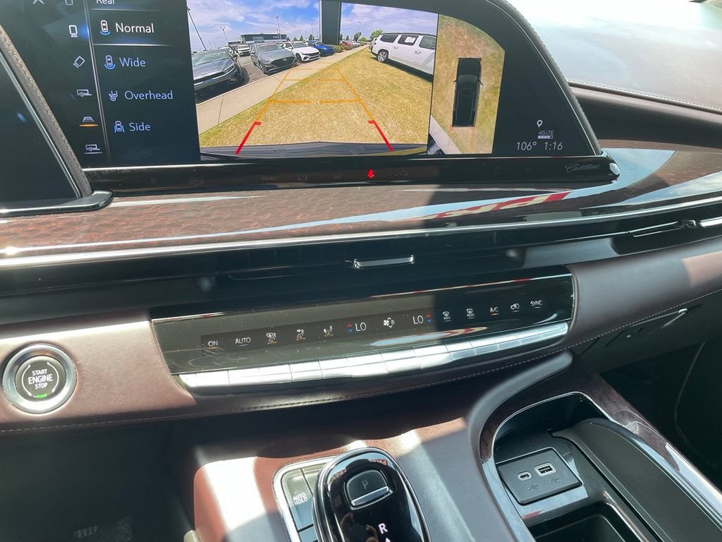 Used 2022 Cadillac Escalade ESV Sport Platinum AWD/4WD image 17