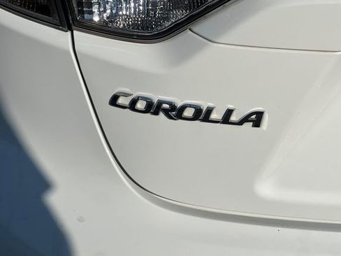 Used 2023 Toyota Corolla LE image 34