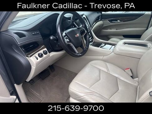 Used 2020 Cadillac Escalade ESV Luxury w/ LPO, Radiant Package AWD/4WD image 7