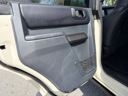 Used 2025 Ford Bronco Badlands w/ Sasquatch Package image 12