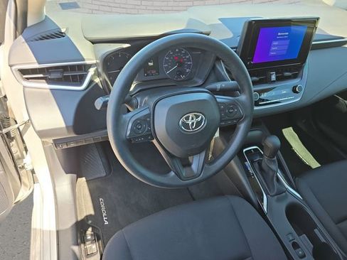 Used 2023 Toyota Corolla LE FWD image 16