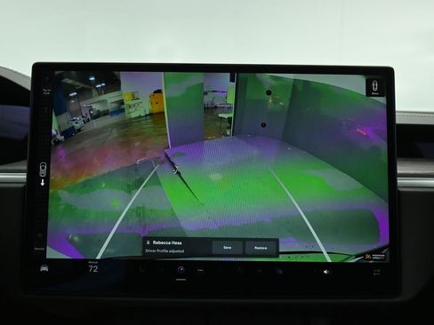 Used 2022 Tesla Model X image 12