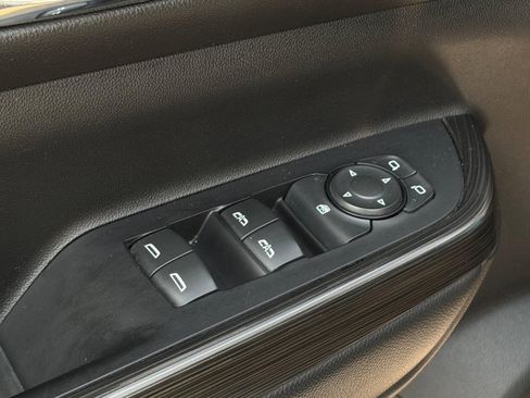 Used 2020 GMC Acadia SLT AWD/4WD image 16