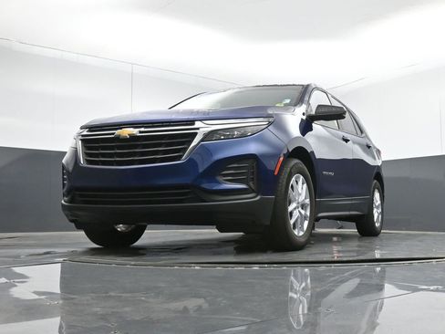 Used 2023 Chevrolet Equinox LS w/ LS Convenience Package image 37