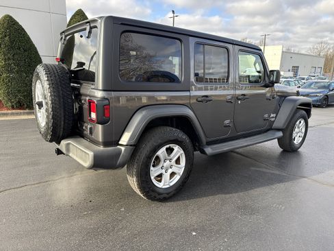 Used 2020 Jeep Wrangler Unlimited Sport S AWD/4WD image 4