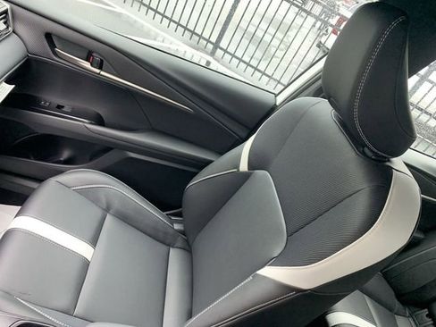 Used 2026 Toyota Camry SE w/ Convenience Package FWD image 29