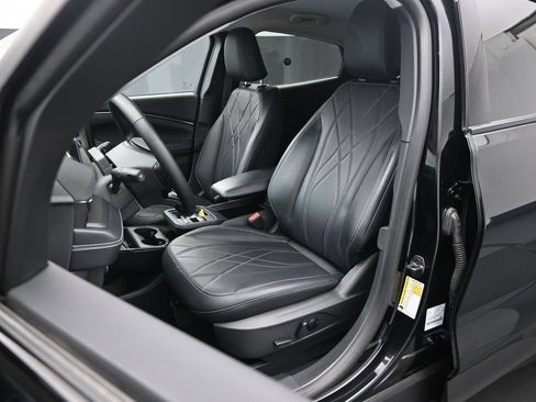 Certified 2025 Ford Mustang Mach-E Select RWD image 9