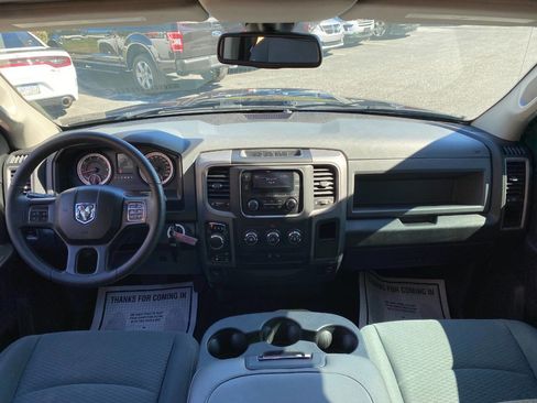 Used 2018 RAM 1500 Tradesman w/ Chrome Appearance Group image 23