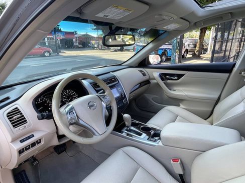 Used 2013 Nissan Altima 2.5 SL FWD image 17
