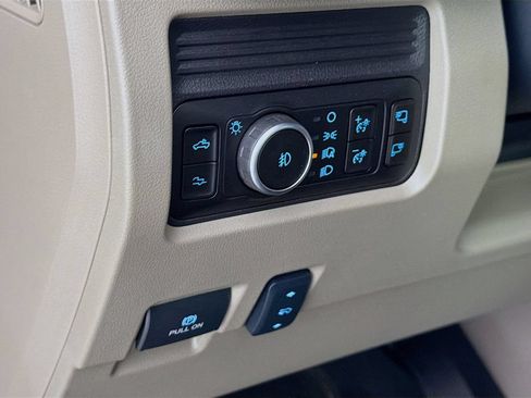 Used 2025 Ford F450 Platinum w/ Platinum Plus Package AWD/4WD image 11