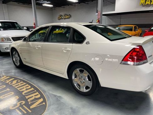 Used 2009 Chevrolet Impala SS w/ Convenience Package image 16