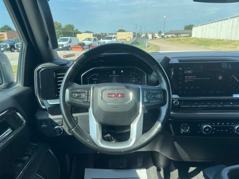 Used 2023 GMC Sierra 1500 Elevation AWD/4WD image 19