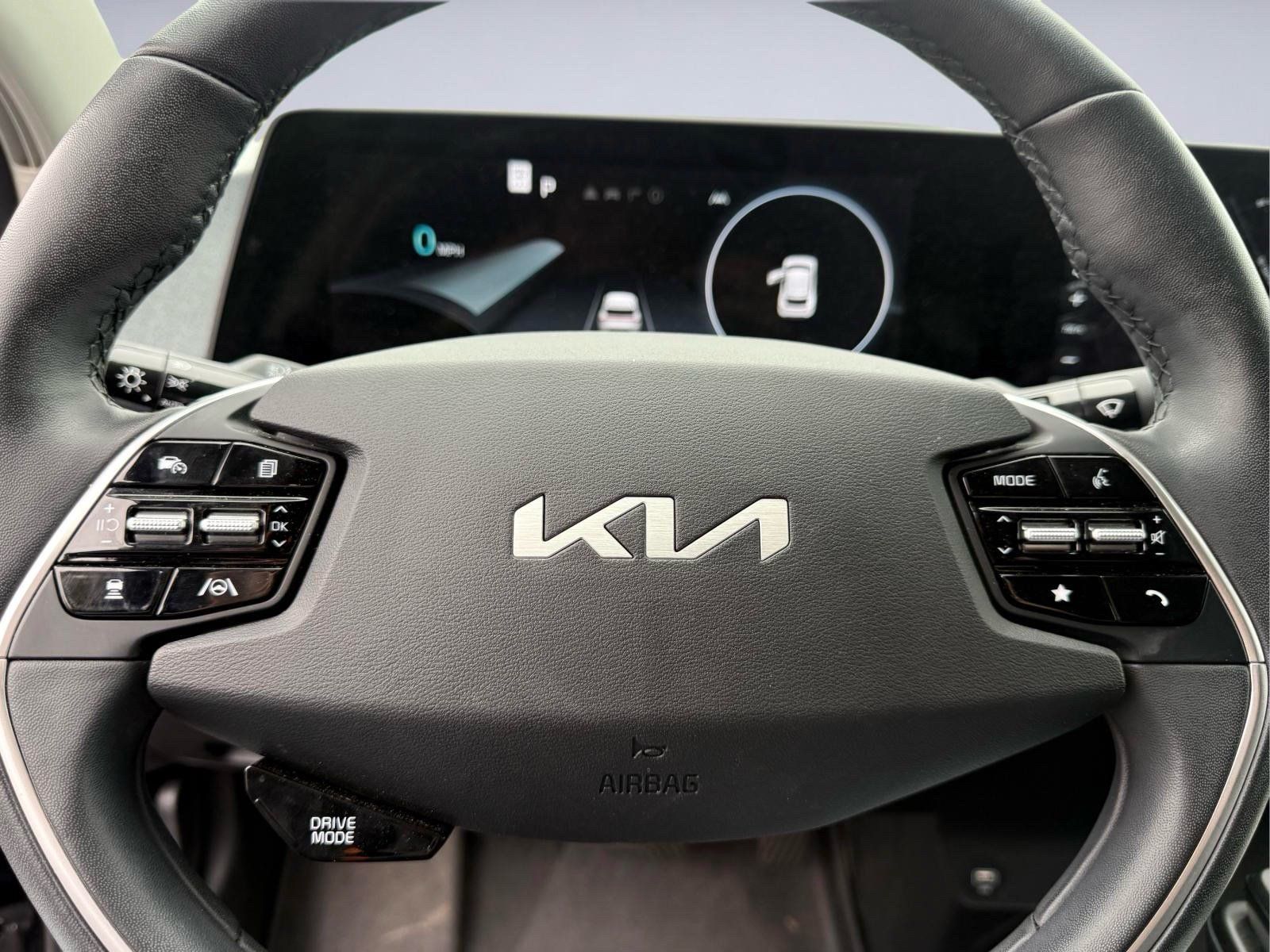 Used 2024 Kia EV6 Light AWD/4WD image 27
