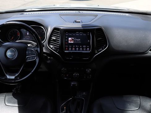 Used 2020 Jeep Cherokee Limited FWD image 33