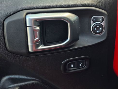 Used 2022 Jeep Gladiator Sport image 19