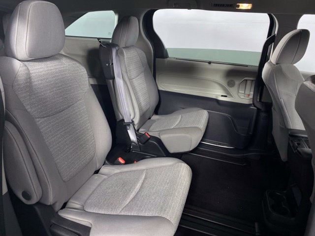 Used 2022 Toyota Sienna LE FWD image 17