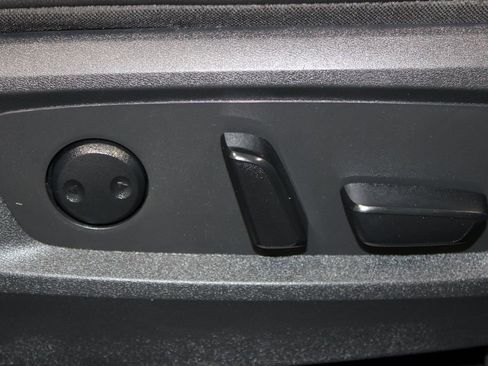 Used 2024 Nissan Pathfinder SL AWD/4WD image 36
