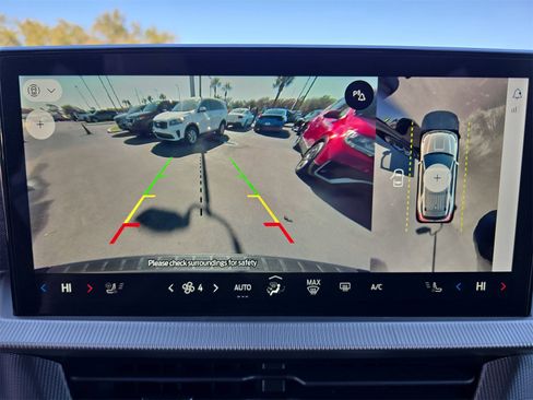 Certified 2025 Ford Explorer ST-Line w/ ST-Line Street Pack image 18