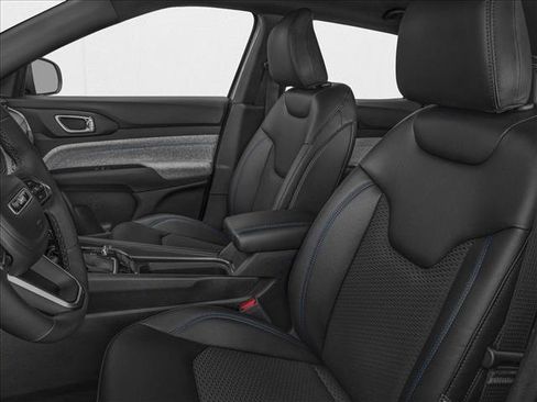 New 2026 Jeep Compass Limited image 6