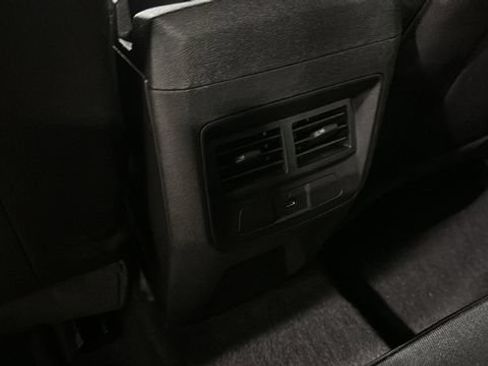 Used 2023 Chevrolet Colorado LT AWD/4WD image 25